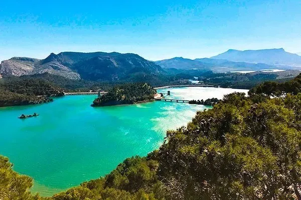 El Chorro lakes